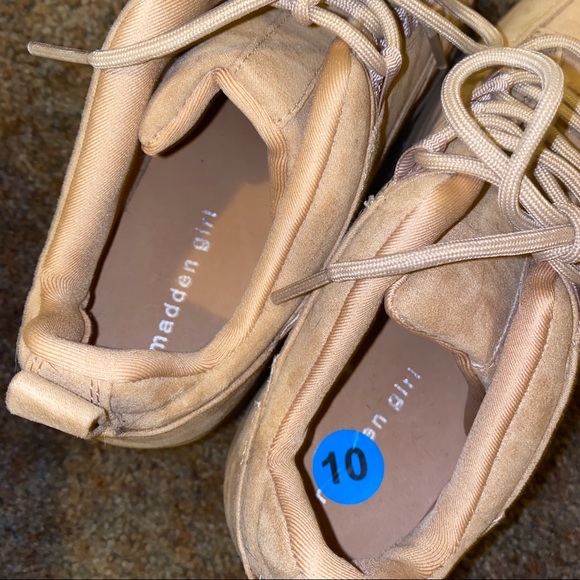 Platform Shoes - Picture 3 of 3